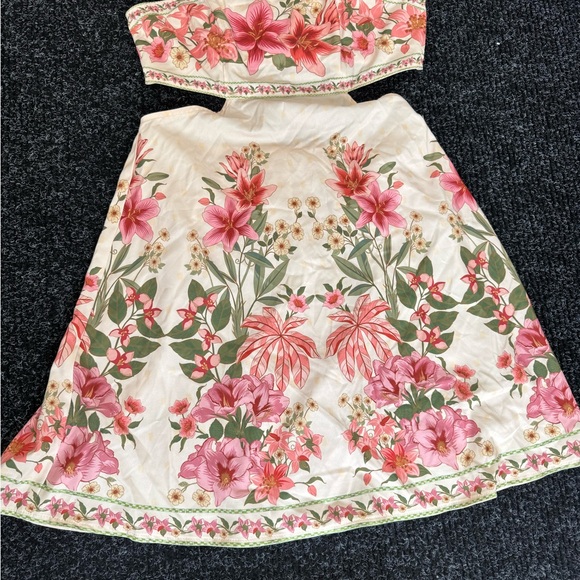 Floral Cutout Mini Dress - Picture 3 of 7